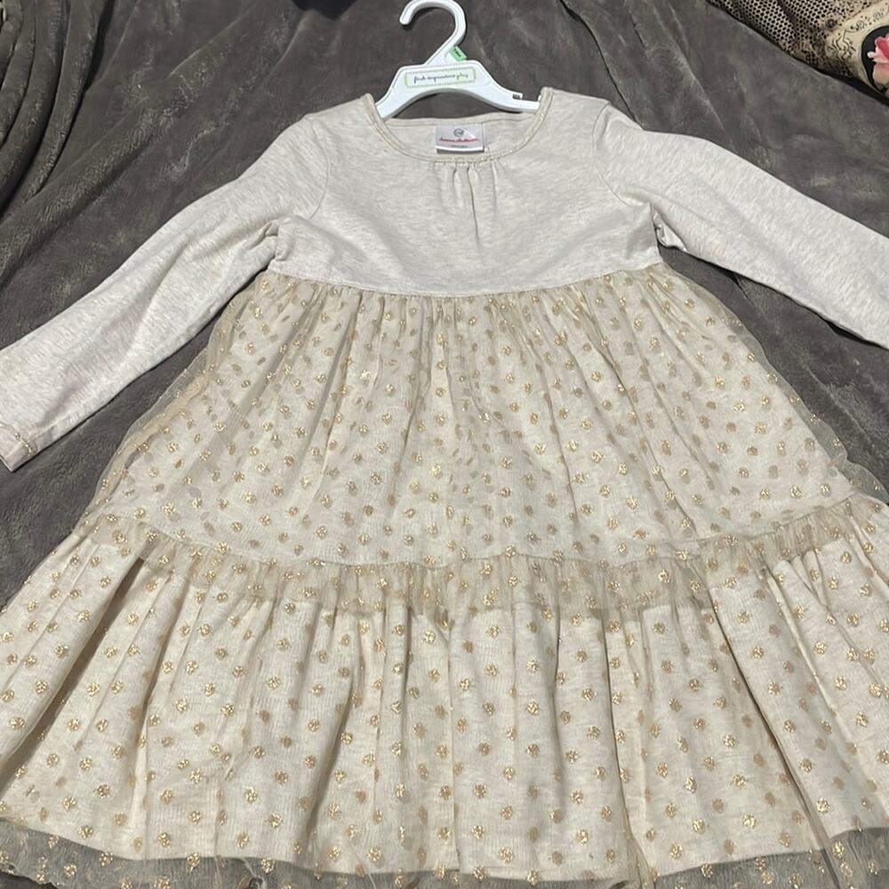 Hanna Andersson 110 cream long sleeve metallic dotted overlay twirl dress euc